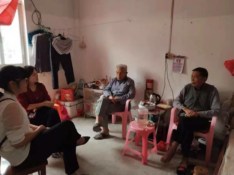 走进敬老院开展志愿慰问活动感受,走进养老院爱心活动圆满结束