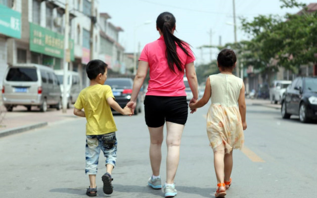 12岁孩子尿床是什么原因造成的,12岁小孩晚上无意识尿床