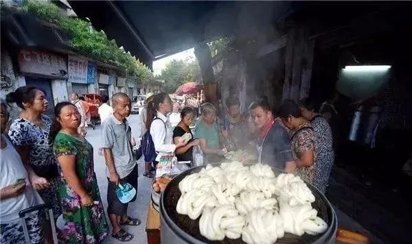 卖早餐赚钱吗,卖早餐摆摊赚钱吗