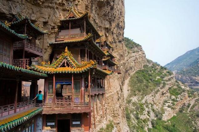 山西悬空寺发现神秘螺丝,山西悬崖上发现一个千年悬空寺