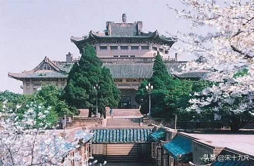 师范类院校对当老师的优势,师范类院校对教师工作有什么好处