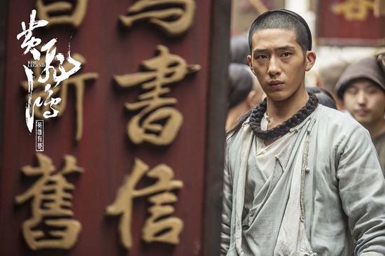 他是怎样从偶像小生成为多部文艺片男主的？