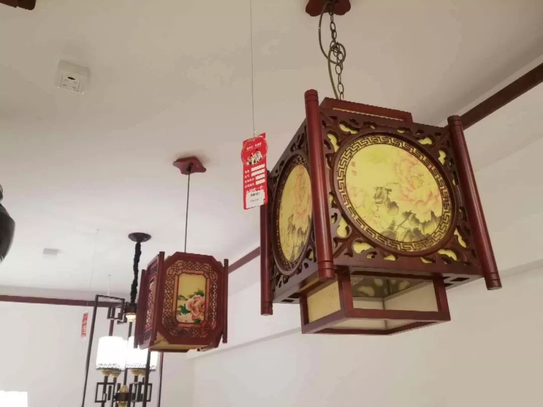 欧特朗灯具和佛山灯具哪个好,欧特朗照明灯具店