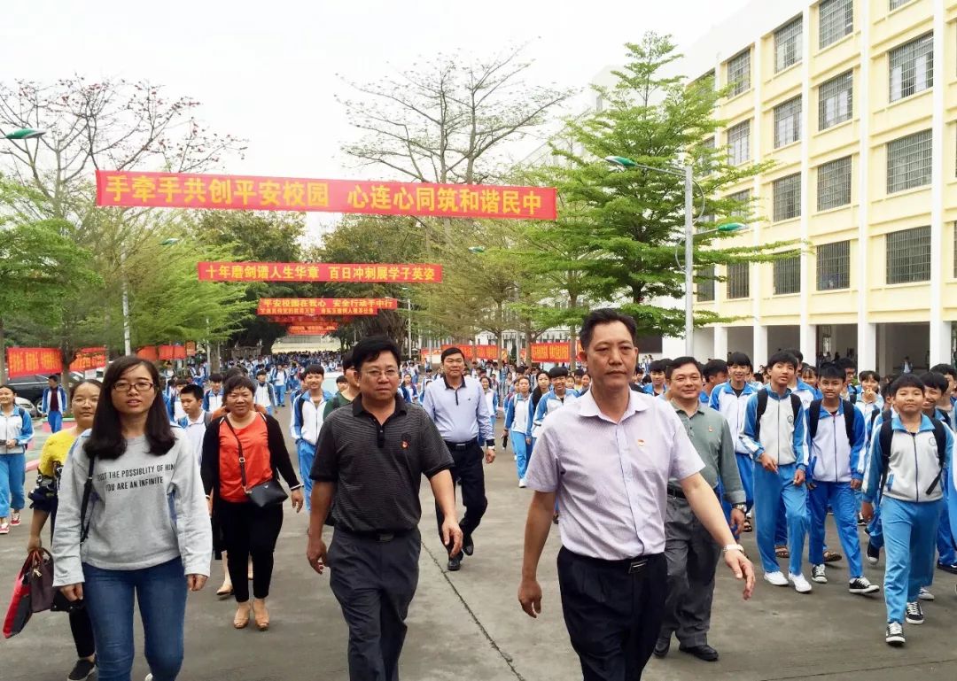 “标杆学校”！东方民族中学负重前行以三流生源办出一流品质