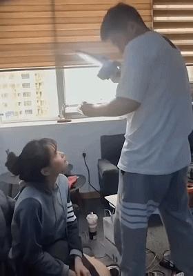 “你和异性发生过最尴尬的事！笑得我差点当场去世了…”哈哈哈哈哈哈哈哈哈