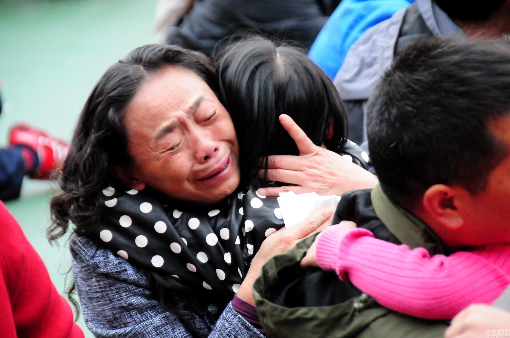 为什么家长们总认为早恋是不对的,面对孩子早恋你们是怎么解决的