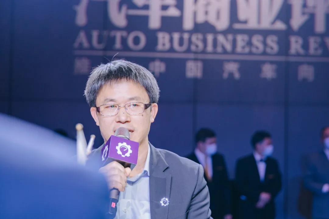 芯片有多紧缺？该上台领奖了，上汽英飞凌老总还忙着打电话调货