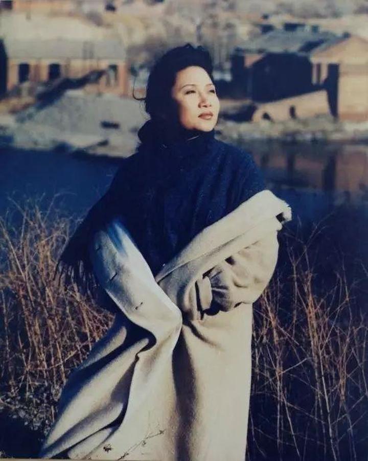 出家歌手李娜个人资料介绍,歌手李娜出家现状