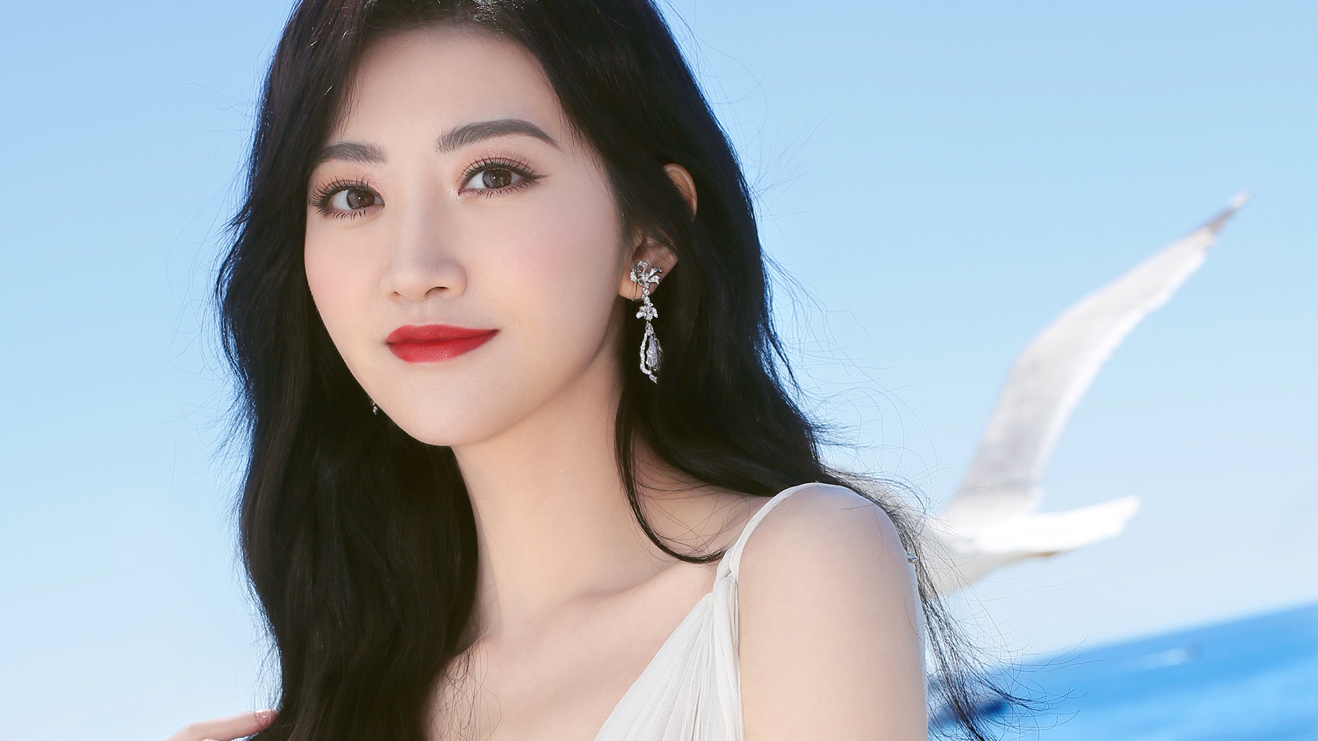 如何追一个刚刚失恋的女生,还没从失恋中走出来的女人怎么追