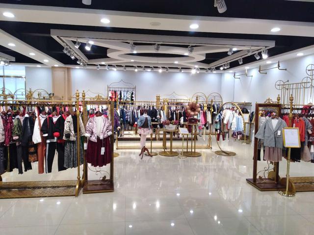 为什么现在童装那么难卖,为什么童装店的衣服那么便宜