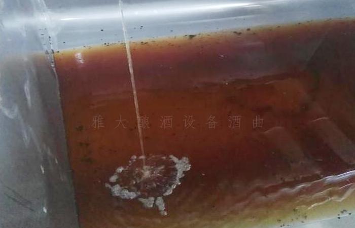 蒸酒不出酒是什么原因,煮酒发酵好怎么没有酒是怎么回事