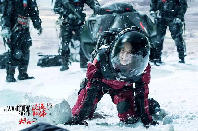 《流浪地球》中的朵朵，长得比关晓彤还美，网友：这孩子必火！