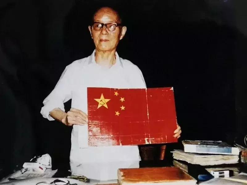 今天，是五星红旗的生日！这三人值得被铭记