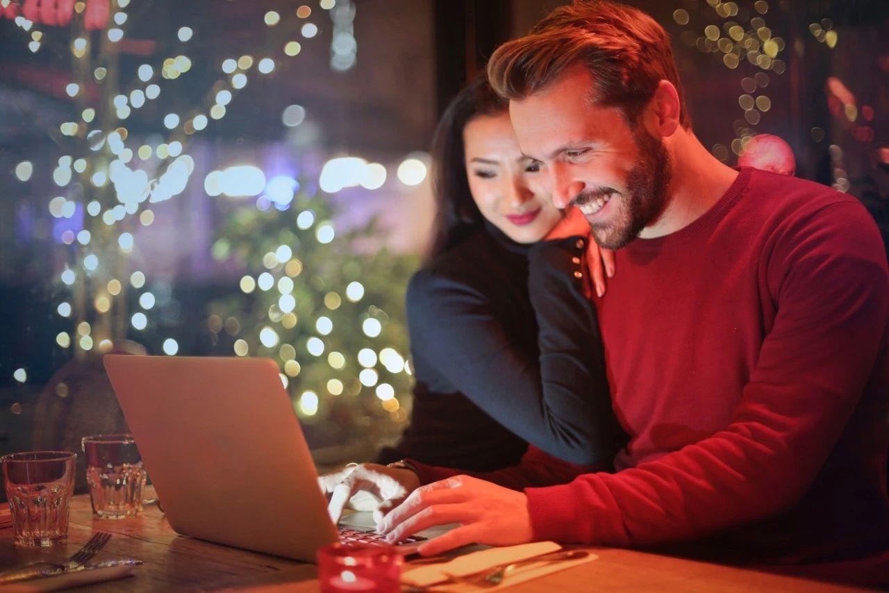 老公聊暧昧该离婚吗,老公聊暧昧该不该离婚