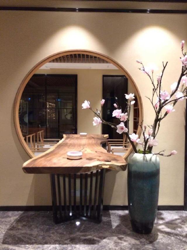 暗访东莞天价大板生产基地，原料全是称斤烂木头，富豪还排队来买