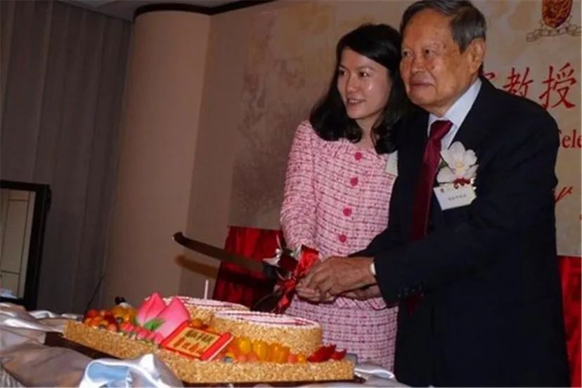 翁帆给杨振宁情书翻译,翁帆写给杨振宁的英文情书超感人