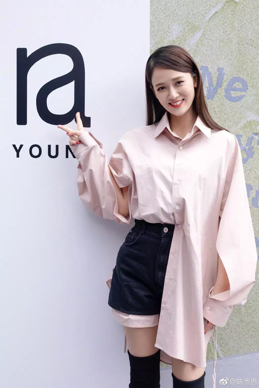 胸比较大的女生怎么穿显身材,胸比较大的女生怎么穿衣服好看