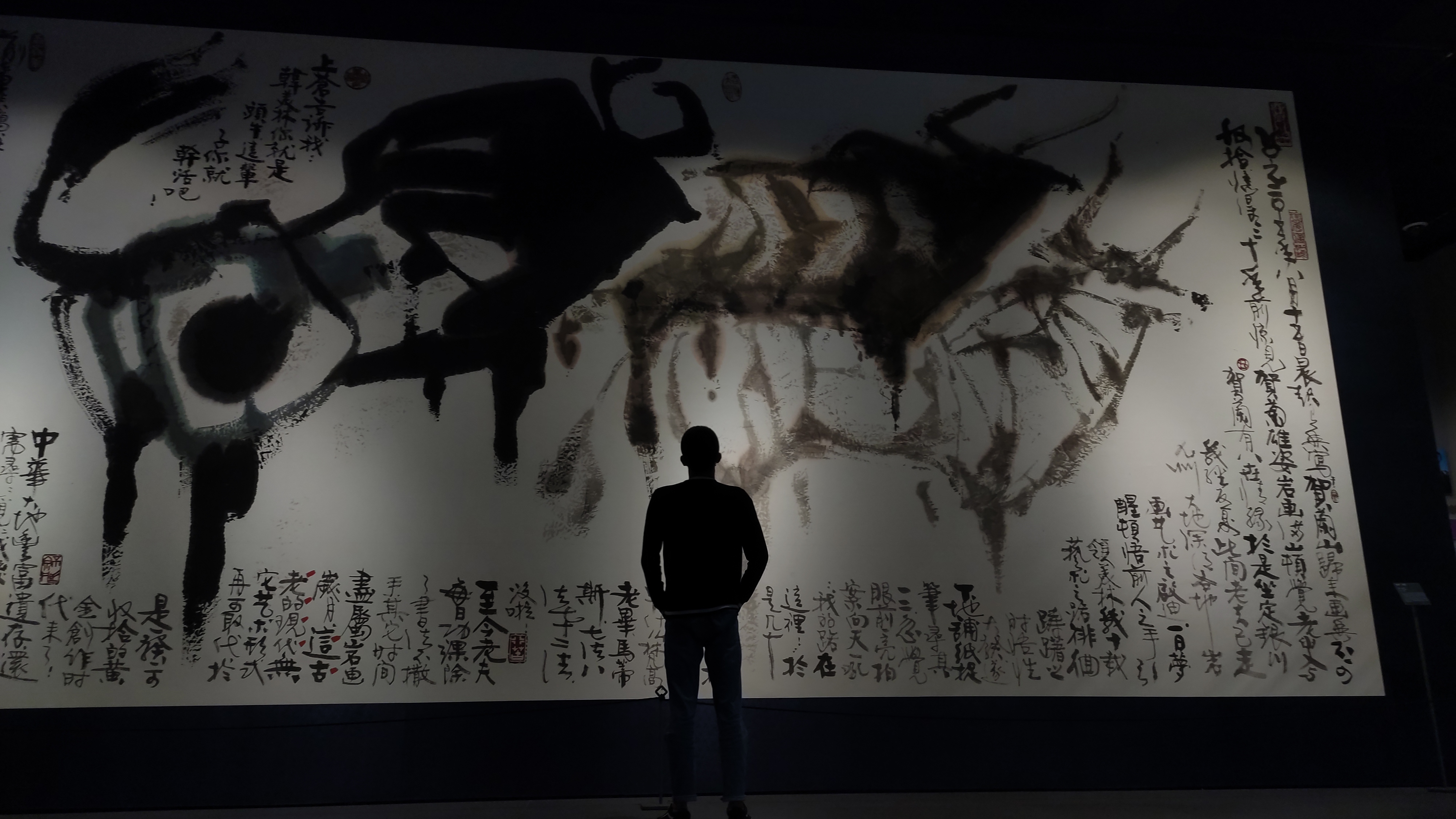 搓面下肚就发车，韩美林艺术馆里摆POSE，贺兰山边看睡佛