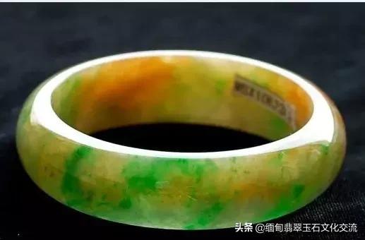翡翠手镯的水头怎么看好坏,翡翠手镯的基本知识大全