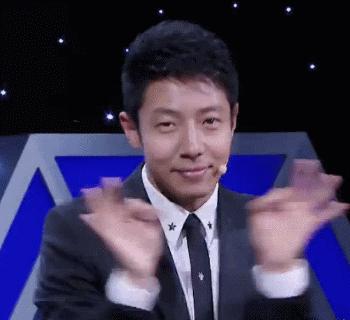 从央视名嘴到阶下囚，芮成钢“被意外死亡”，一手好牌打的稀烂