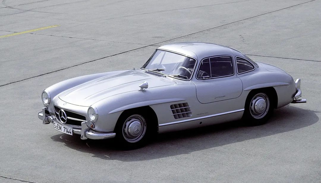 奔驰s300经典,带海鸥翼的奔驰300sl