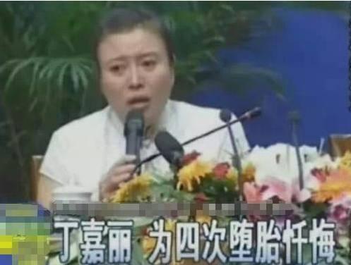 最惨星二代：被母亲抛弃父亲至今下落不明寄养叔叔家常遭毒打