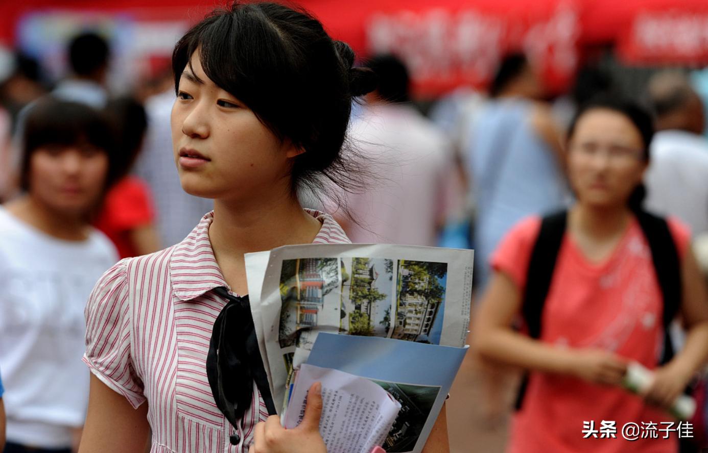 河南考生有多难高校不多,河南考生考六百多分却无法上大学