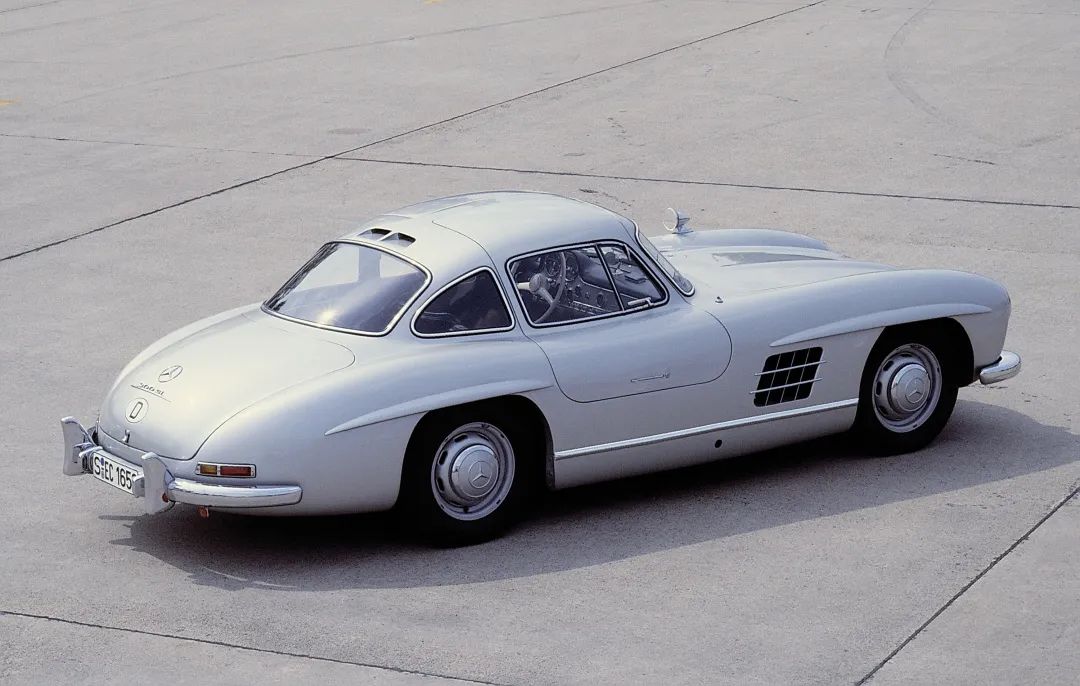 奔驰s300经典,带海鸥翼的奔驰300sl