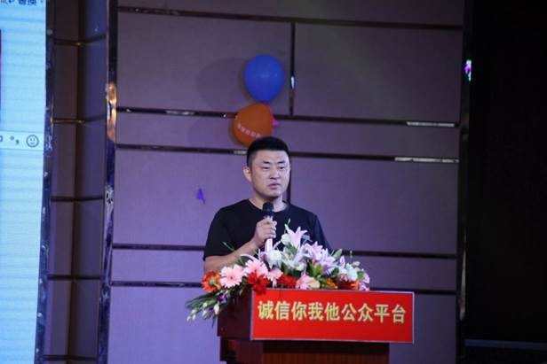 秋风送爽丹桂飘香秋雨绵绵,秋风送爽丹桂飘香秋意浓