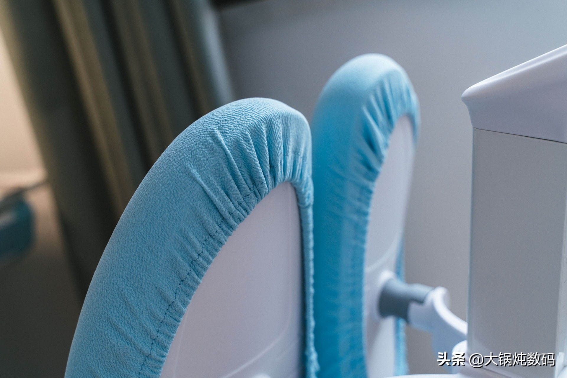 黑白调儿童学习桌星空款,儿童学习桌到底是不是智商税