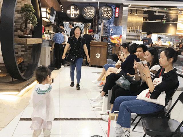 海底捞盈利模式和存在的问题,海底捞只赚不赔的秘诀想知道吗