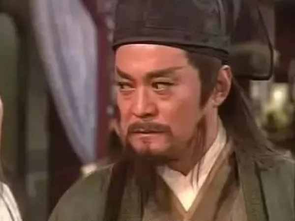 笑傲江湖，华山派为什么特别穷？连首徒令狐冲的零花钱都不多？