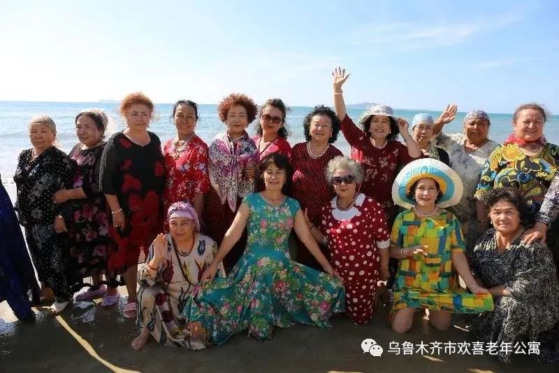 *疆新**欢喜老年公寓创始人热孜亚：她用爱为老人心中照进一束光