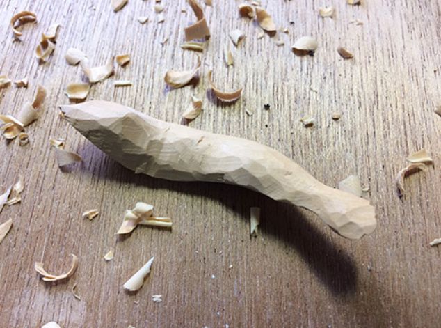木雕成品制作视频,怎么样做逼真的木雕苹果