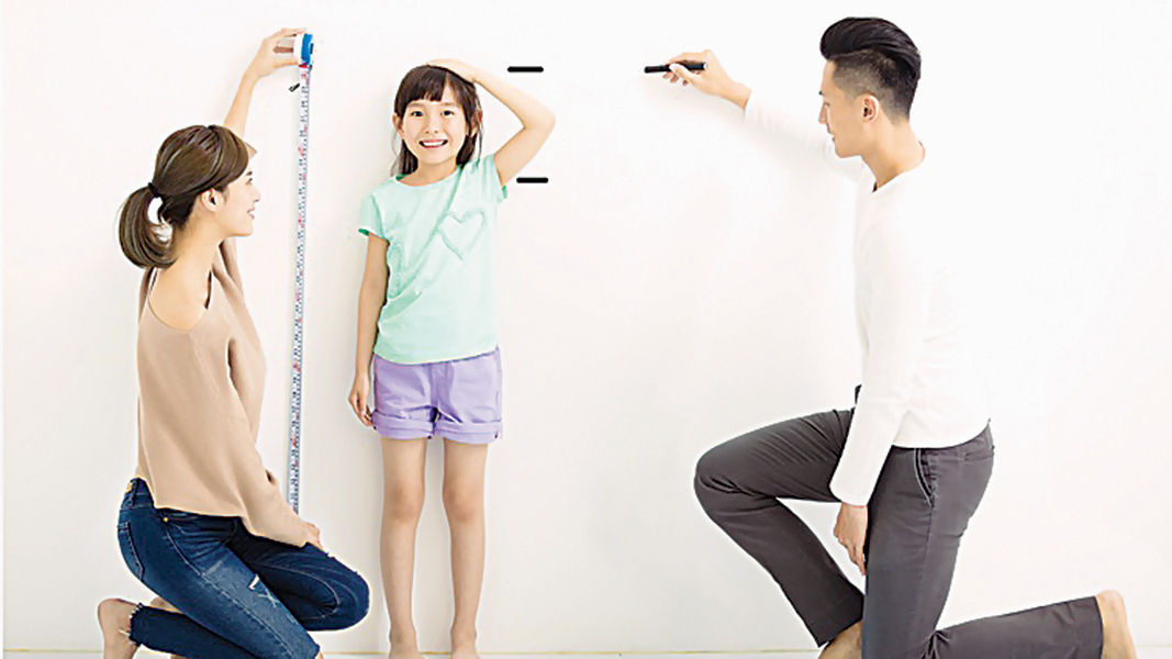 小孩长高吃钙片好还是喝牛奶好,孩子长高钙片有效吗