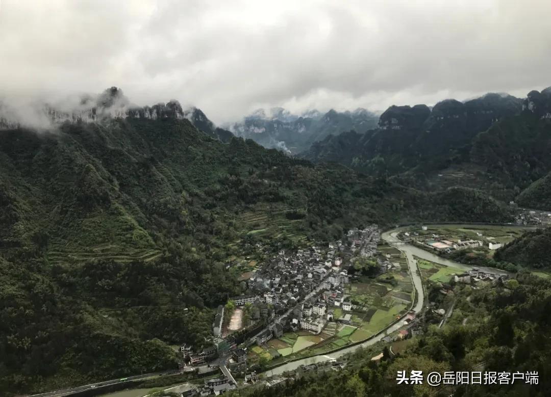 宝中旅游打响湖南省内游复工复产第一枪——山河无恙，与抗疫英雄同行湘西