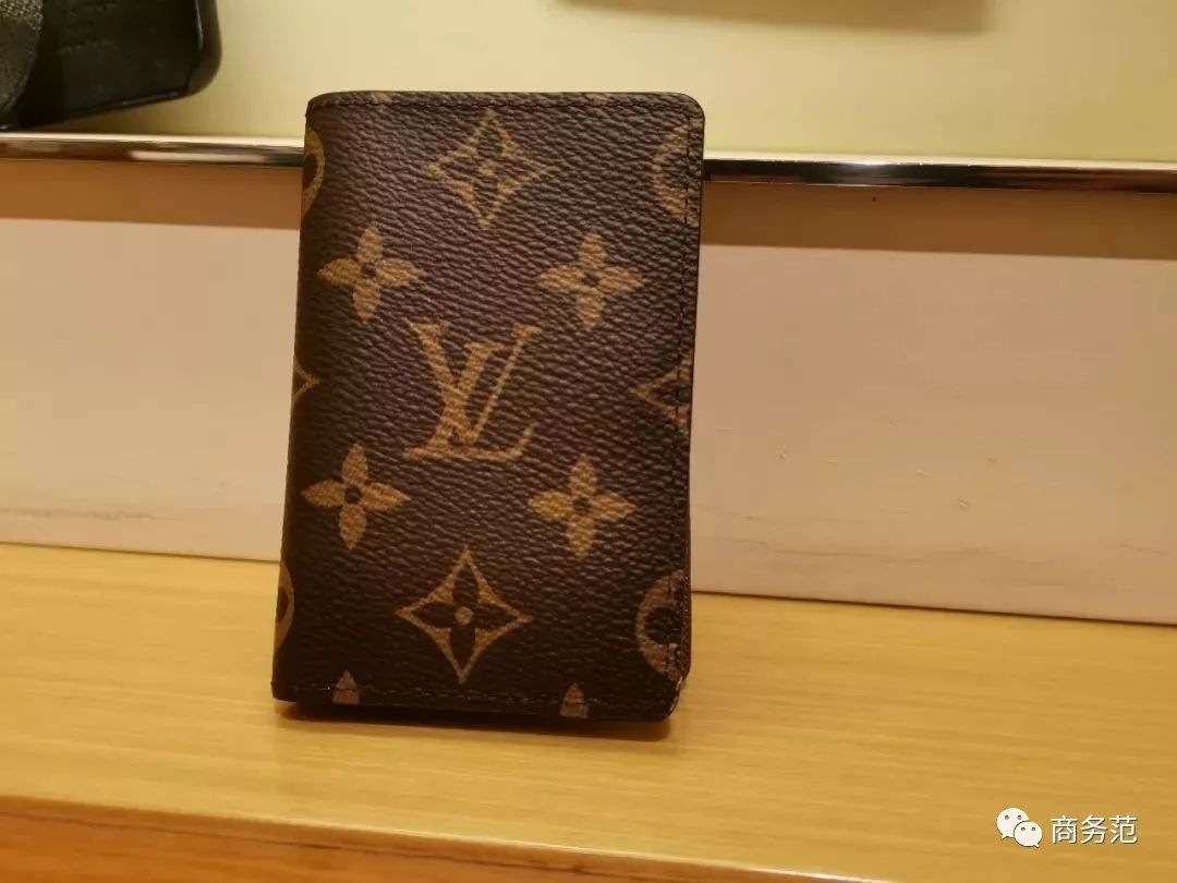 lv是奢侈品里的低端吗,lv是硬通货嘛