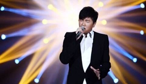 香港男歌手张学友演唱秋意浓歌曲,张学友经典老歌视频完整版秋意浓