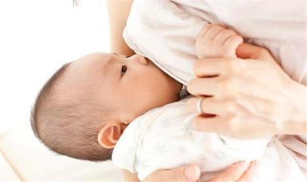 坐月子24天就来了大姨妈正常吗,刚出月子就来大姨妈月经量大