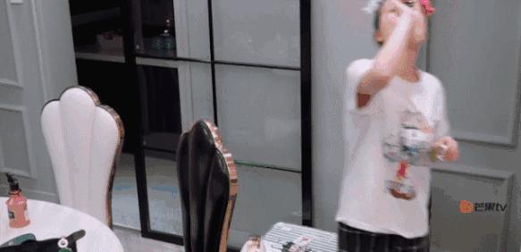 长时间在室内要不要补涂防晒？平价又好用的散粉有哪些？