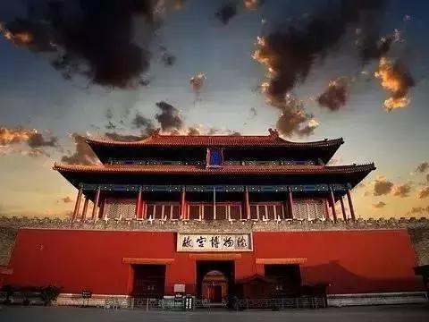周恩来总理为新中国保护了多少*物文**古迹？