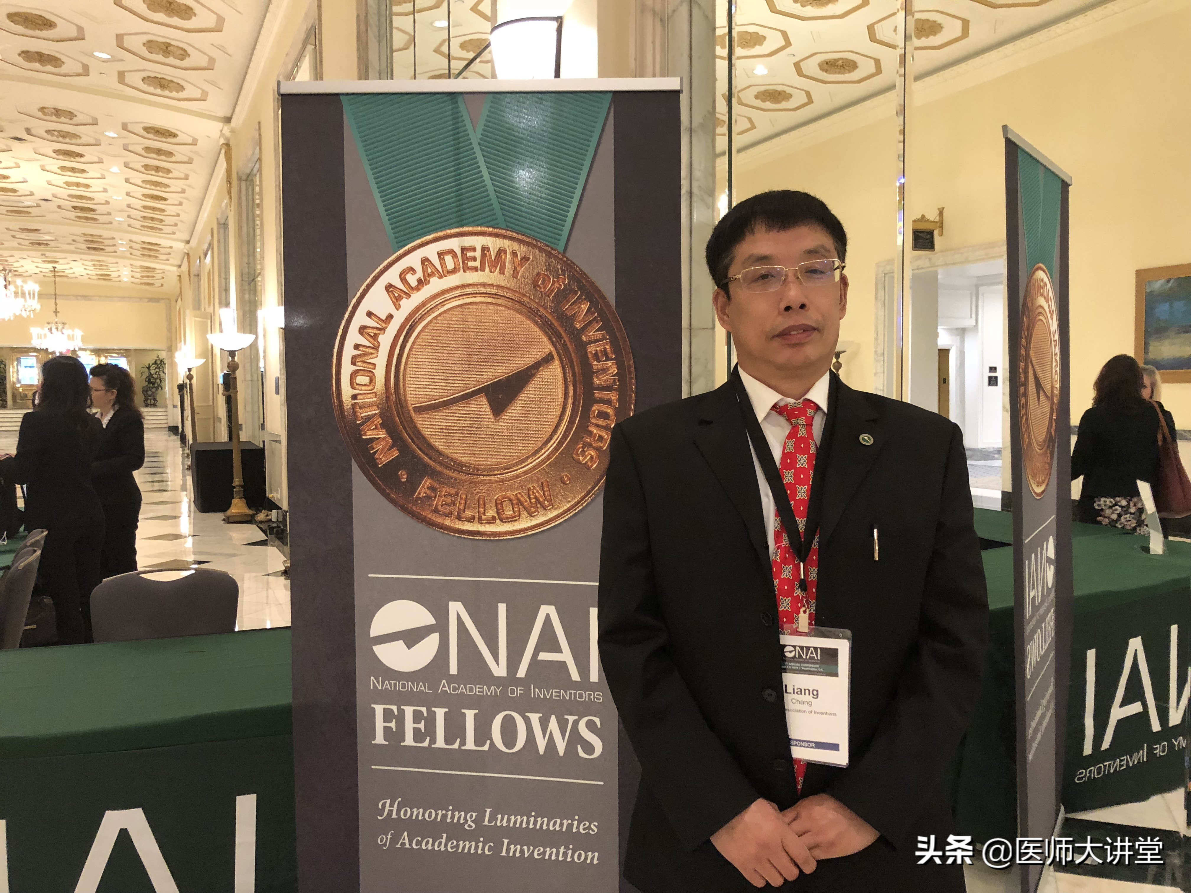 口腔医生职业生涯访谈,牙医的职业小故事