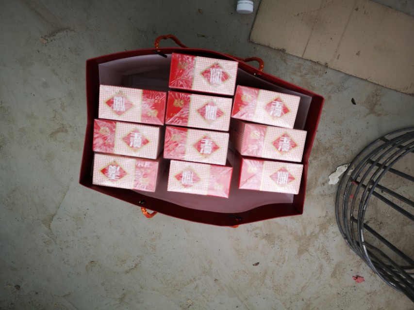 20一盒的玉溪好抽吗,抽25一包玉溪烟人多吗