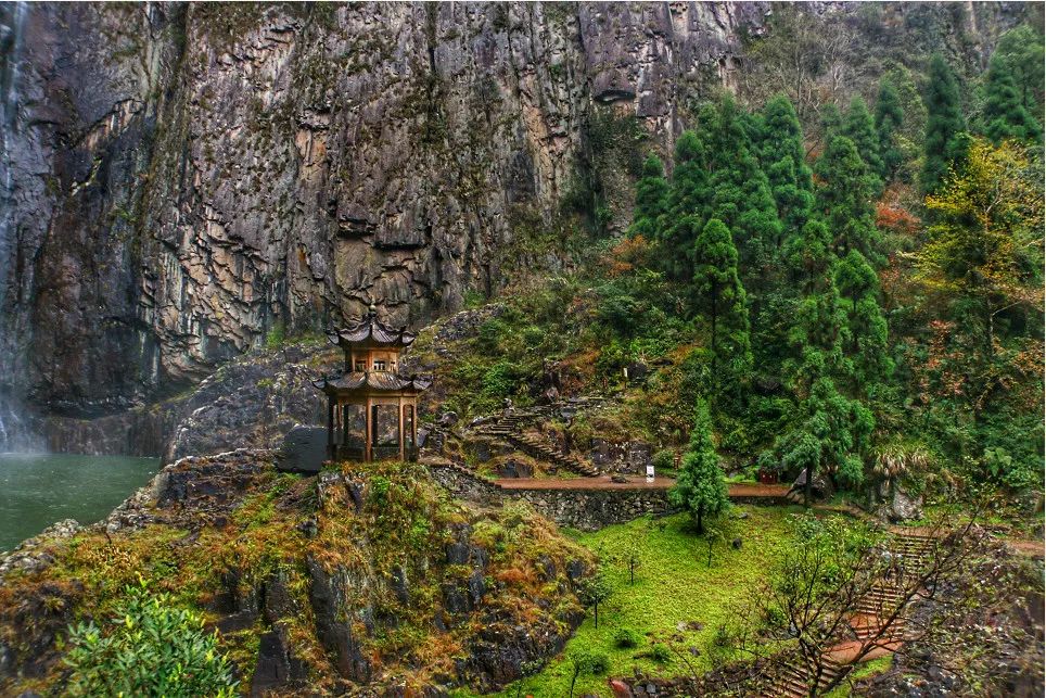 来浙江去哪里看风景,来青田看稻鱼共生