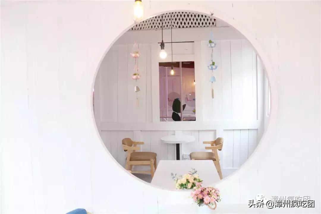 这对夫妻在古城开了一家小店！回头客特别多！好多创意港式甜品！