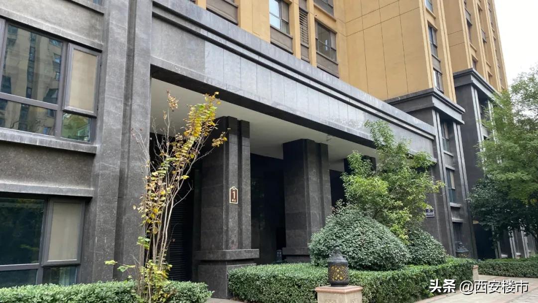 金辉世界城的二手房源为什么很多,金辉世界城首付2万起