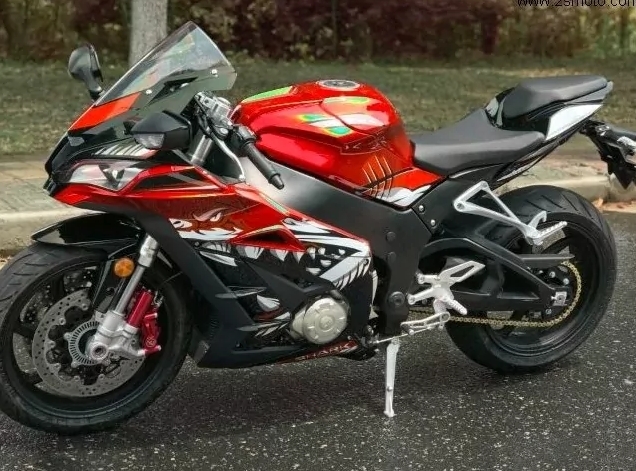 国产大牛珠峰华鹰HY500一比一精仿川崎ZX-10R！