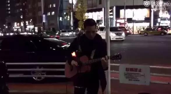 诗人或流浪者，街头艺人是一种什么生物？