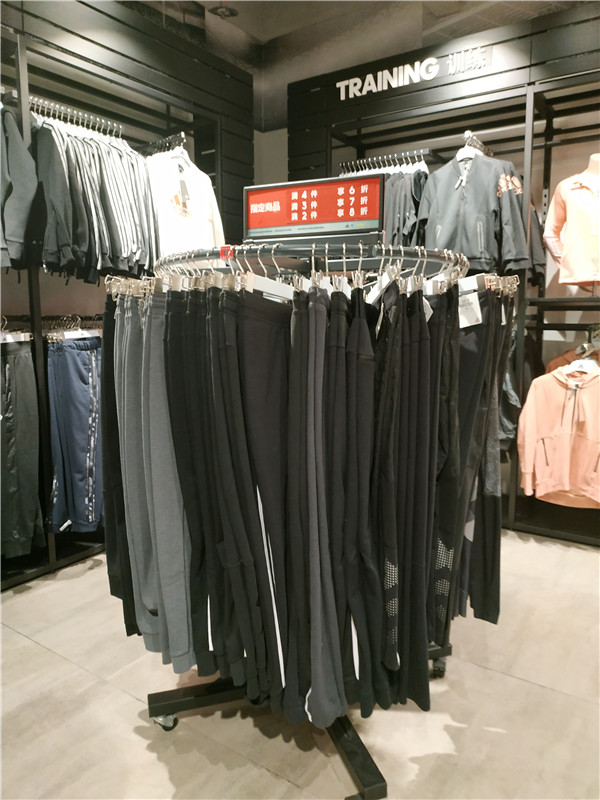 晋江耐克阿迪折扣店,耐克阿迪折扣店的进货渠道在哪儿