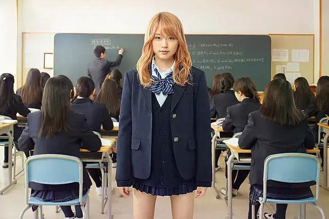 本片上映15天连续稳坐票房冠军,这部黑马新片霸占了票房榜20天